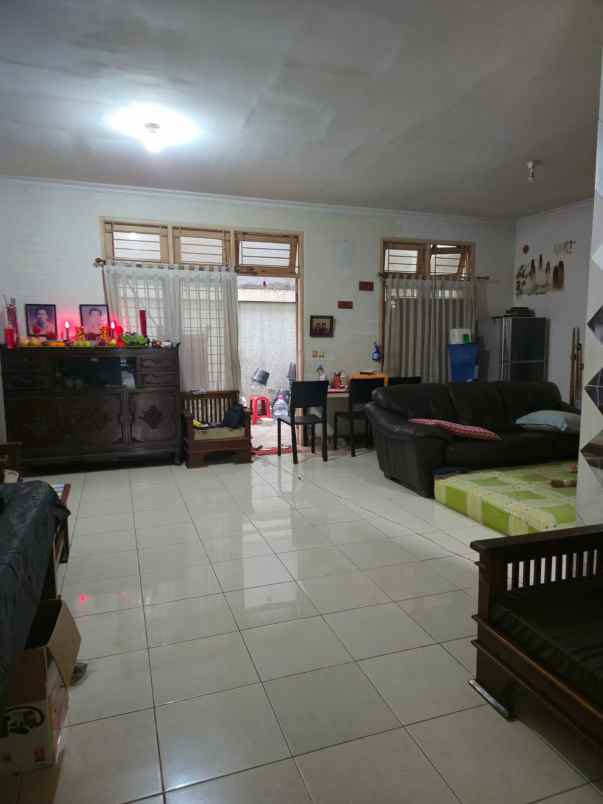 dijual rumah cluster beryl gading