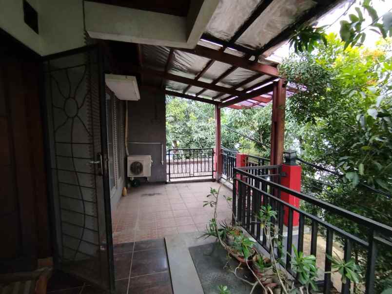 dijual rumah cluster depok maharaja
