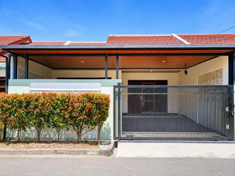 dijual rumah cluster derwati mas estate