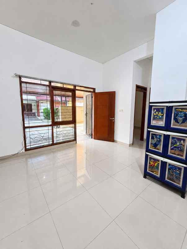 dijual rumah cluster derwati mas estate