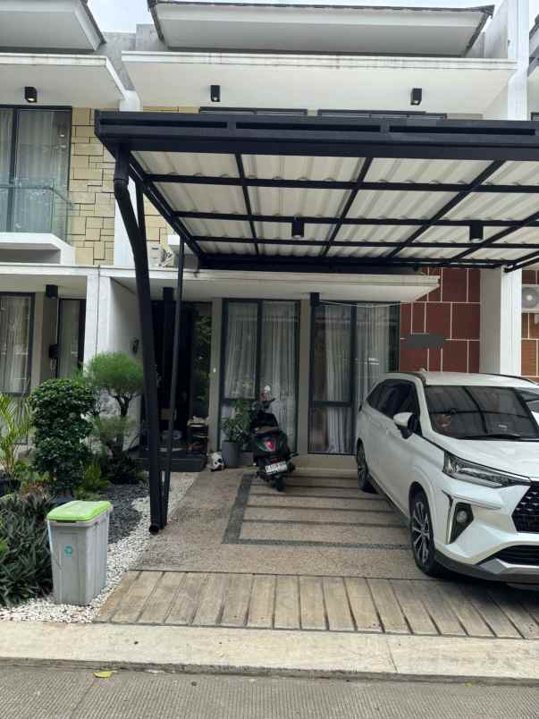 dijual rumah cluster diamond golden