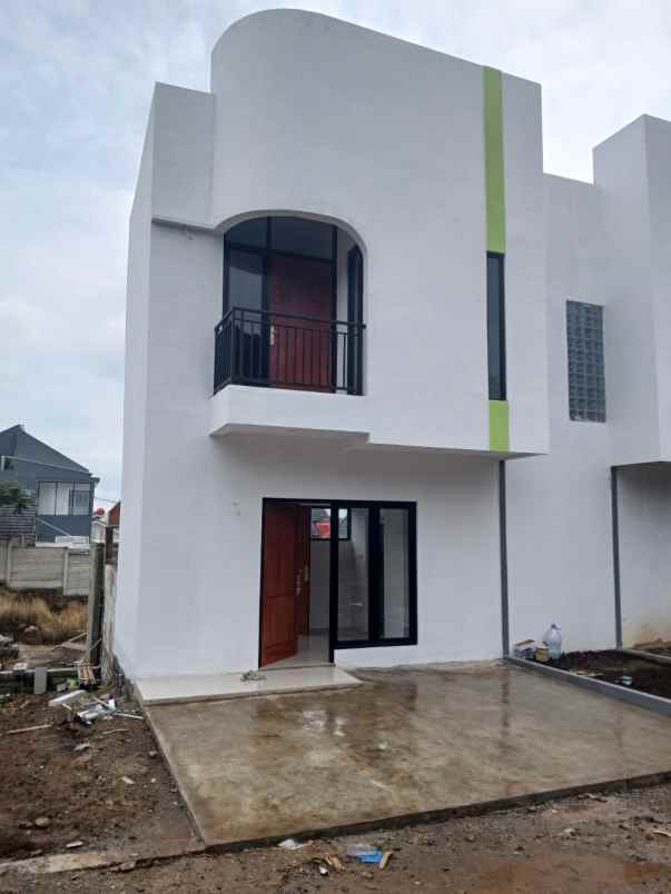 dijual rumah cluster kaisar jl palasari
