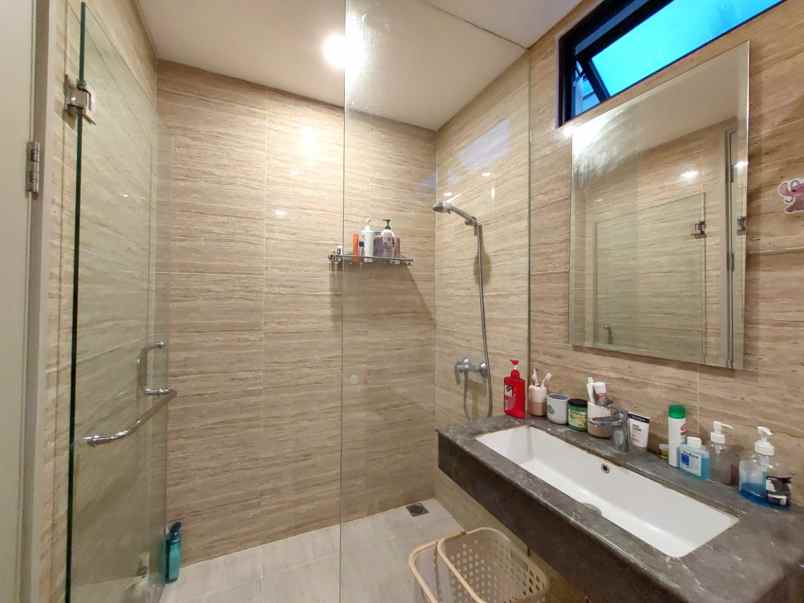 dijual rumah cluster matana asya jgc