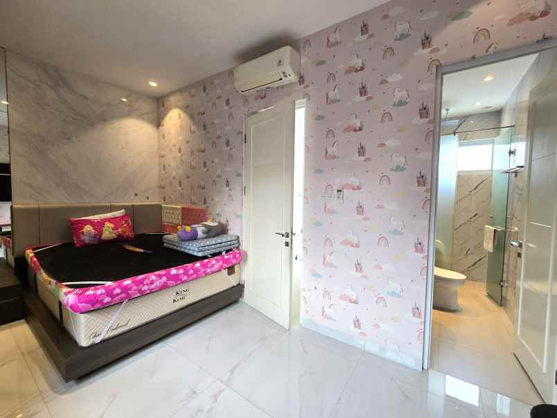 dijual rumah cluster regina metland cakung