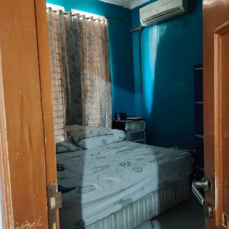 dijual rumah cluster royal residence