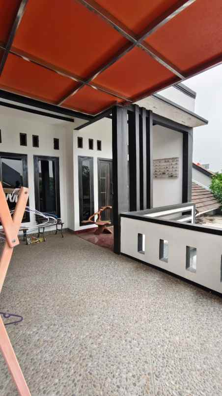 dijual rumah cluster spring fiesta