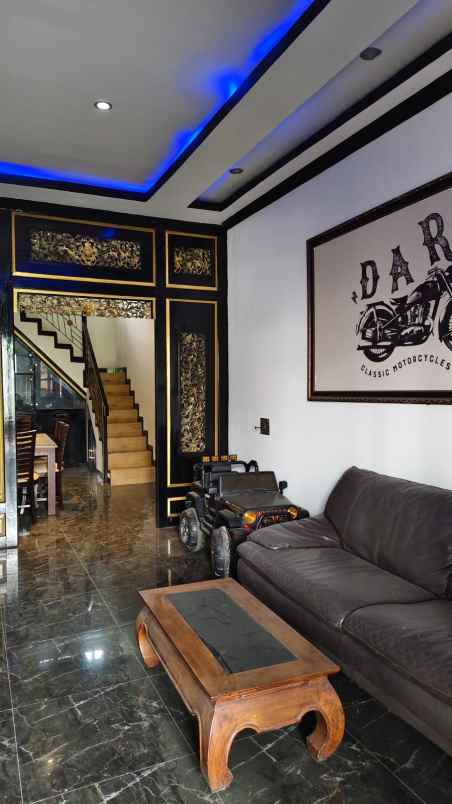 dijual rumah cluster spring fiesta