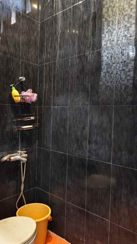 dijual rumah cluster spring fiesta