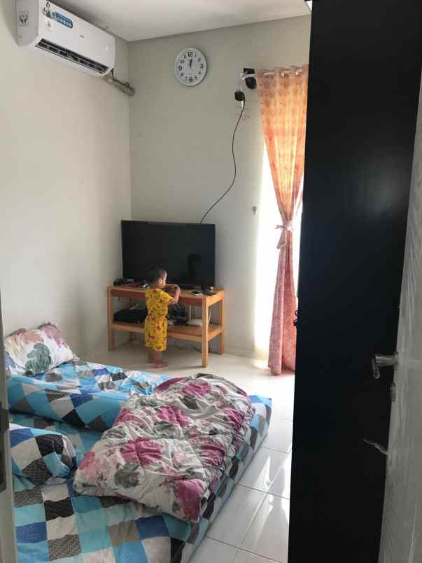 dijual rumah cluster summerland