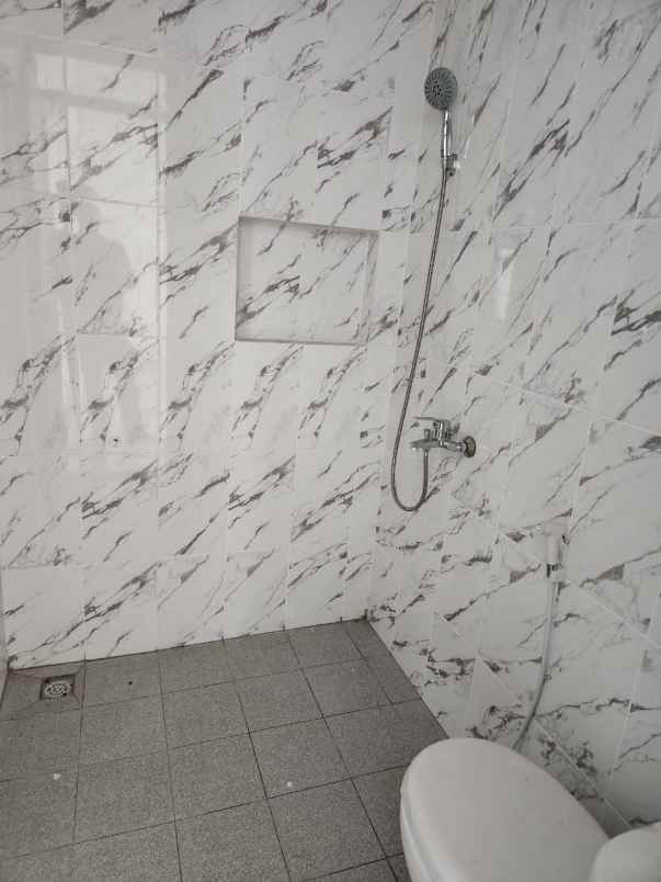 dijual rumah cluster villa cemara asri