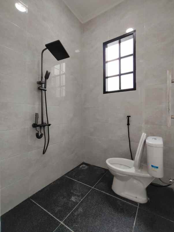 dijual rumah condet jakarta timur