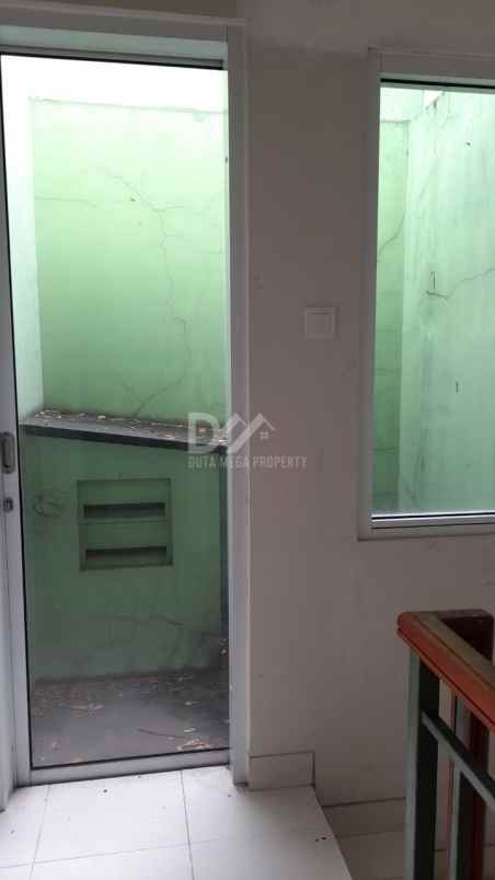 dijual rumah dalam cluster gading serpong