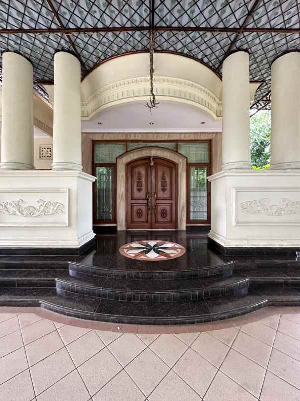 dijual rumah dalam komplek aman 24 jam di pulomas