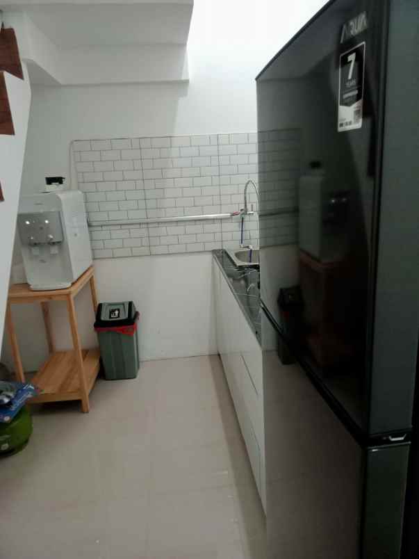 dijual rumah di d luna merjosari