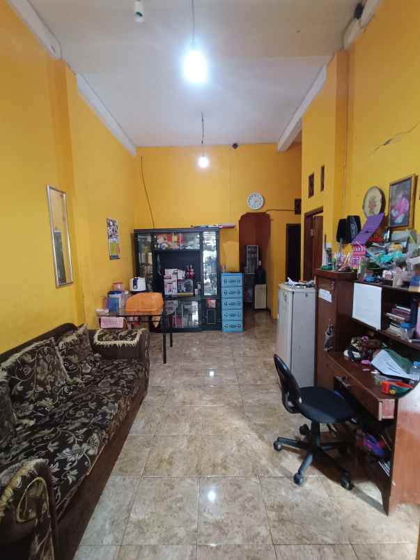 dijual rumah di dearah pondok ungu permai