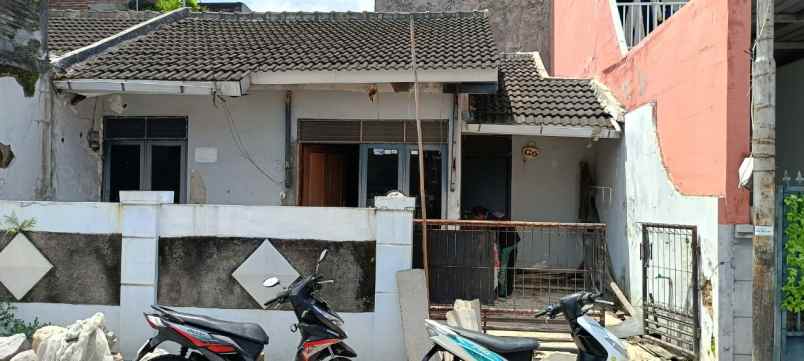 dijual rumah di gemah permai semarang