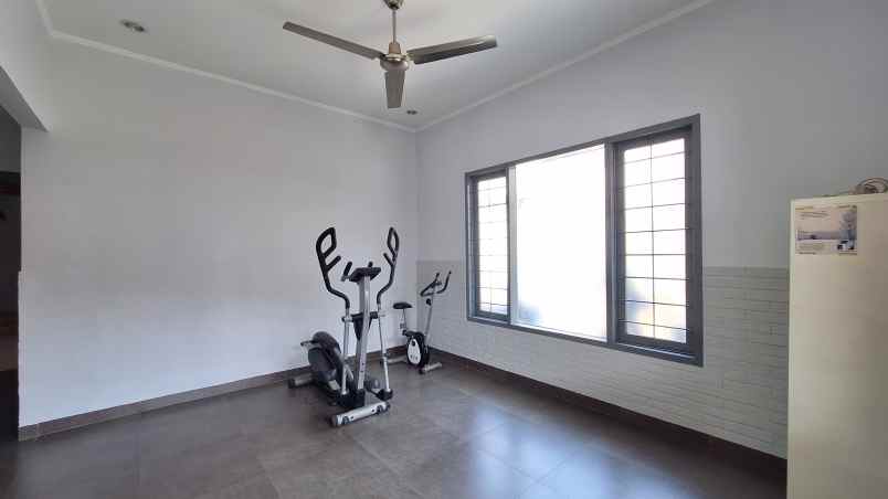 dijual rumah di menteng dalam