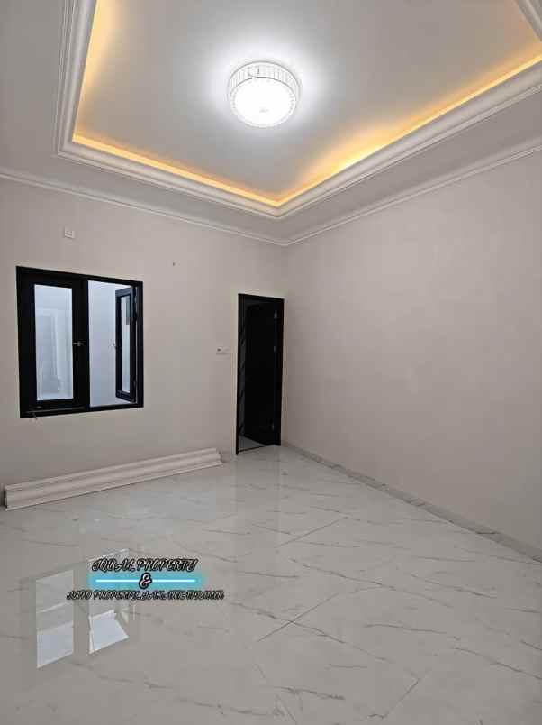 dijual rumah duren sawit jakarta timur