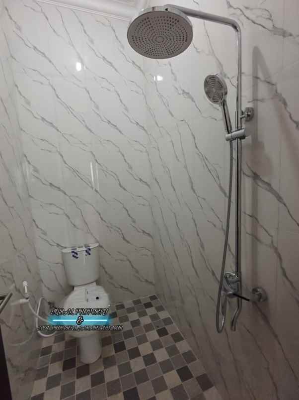 dijual rumah duren sawit jakarta timur