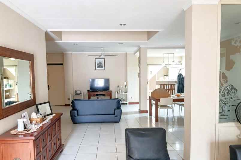dijual rumah duren tiga