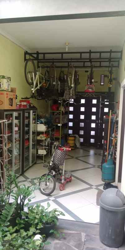 dijual rumah gayungsari barat