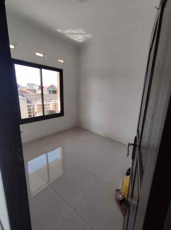 dijual rumah gempol sari