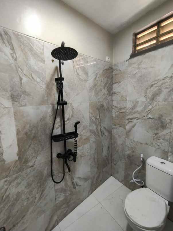 dijual rumah gentan kaliurang km 10