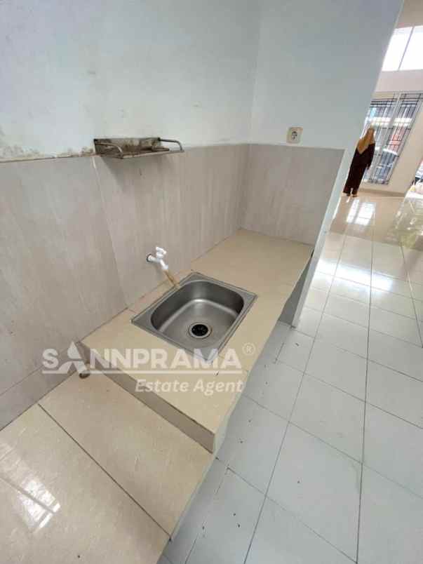 dijual rumah grand depok city