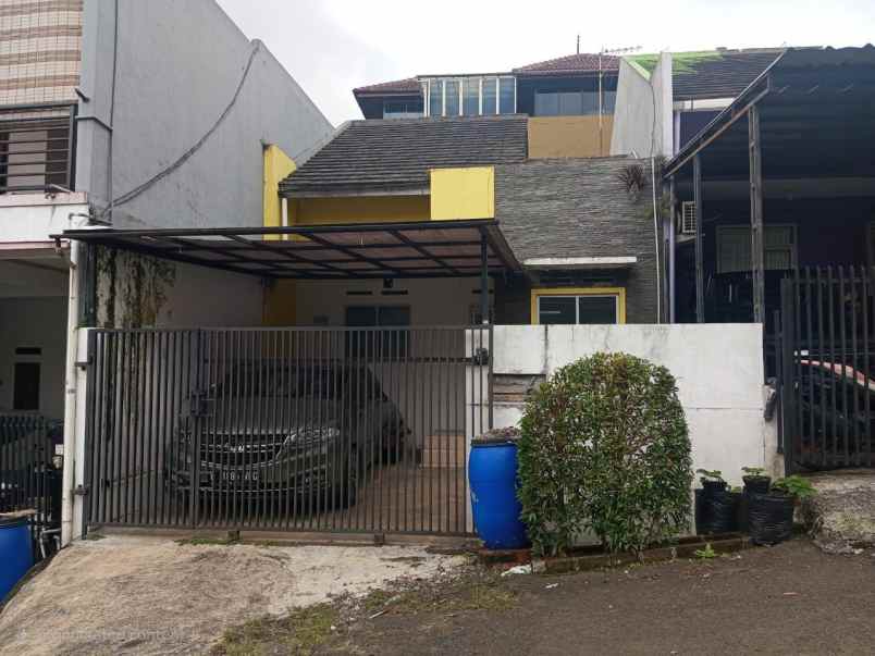 dijual rumah griya wiwaha padasuka