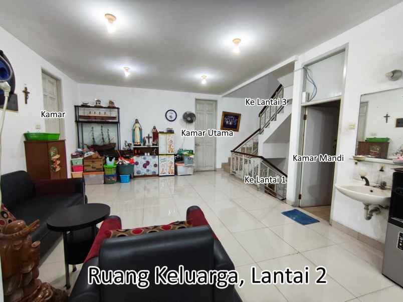 dijual rumah hook di bukit mediterania jakarta utara