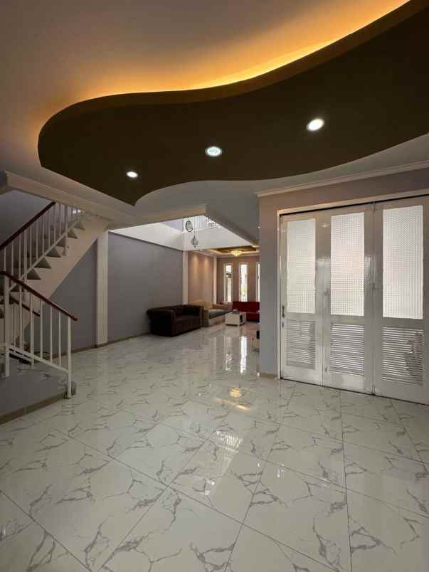 dijual rumah jagakarsa