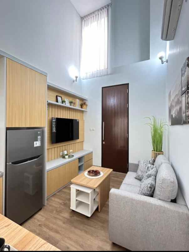 dijual rumah jalan abiasa