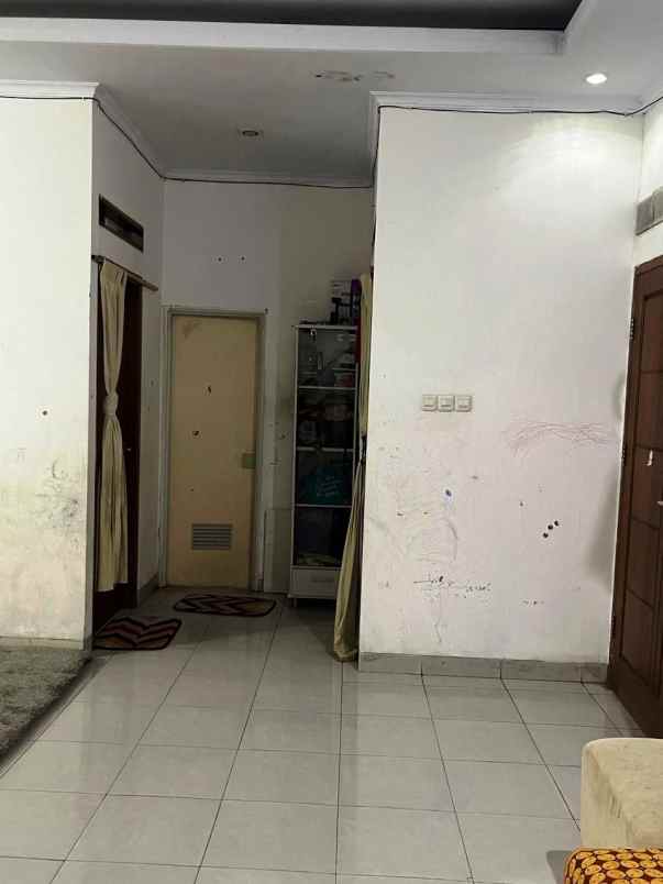 dijual rumah jalan atim emat