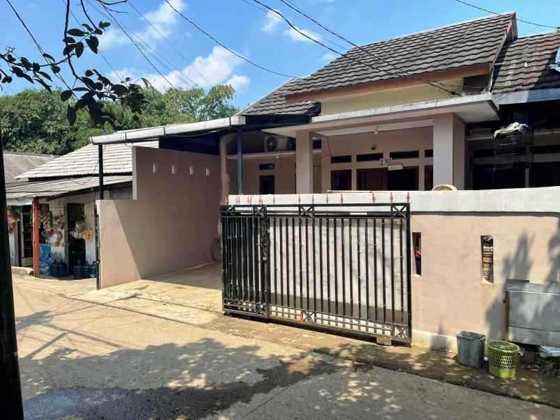 dijual rumah jalan atim emat
