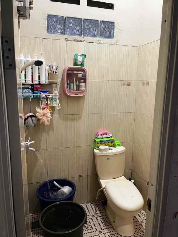 dijual rumah jalan atim emat