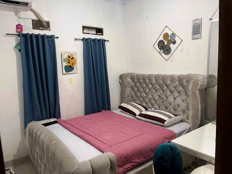 dijual rumah jalan atim emat