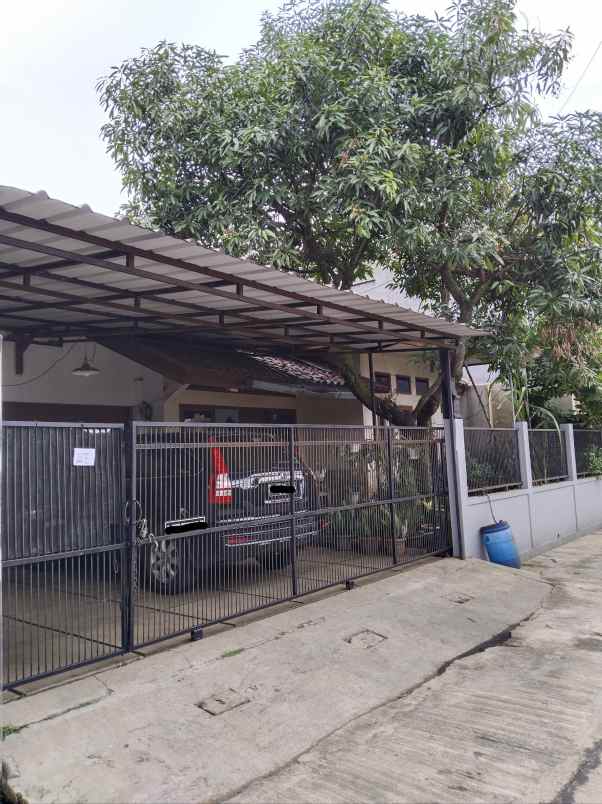 dijual rumah jalan batu indah