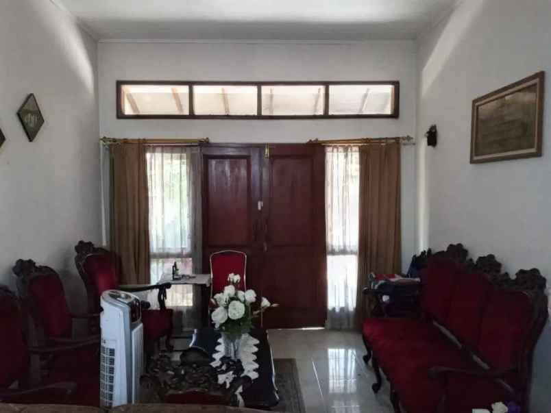 dijual rumah jalan batu indah