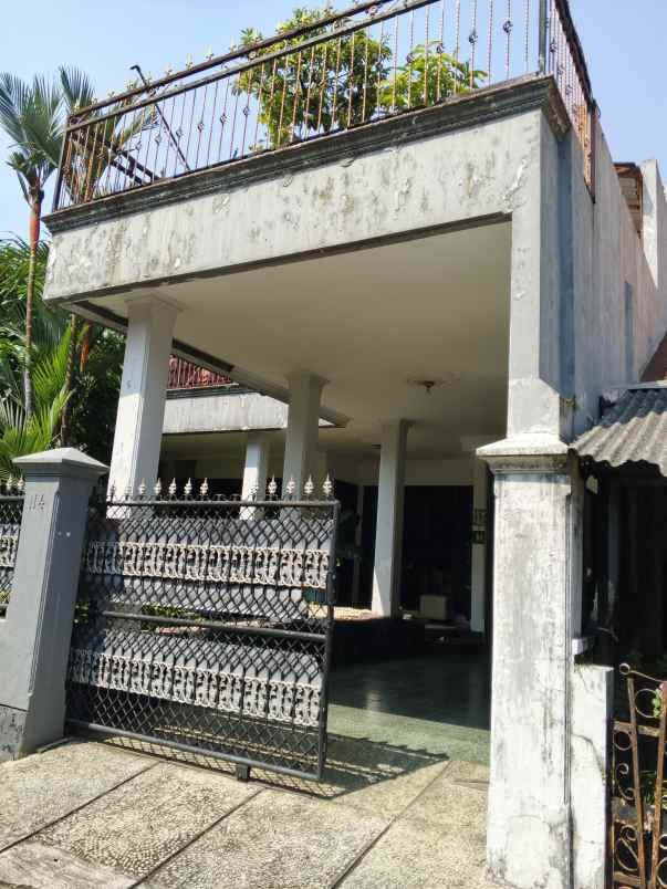 dijual rumah jalan cipta pondok gede