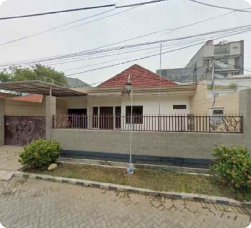 dijual rumah jalan manyar kertoarjo