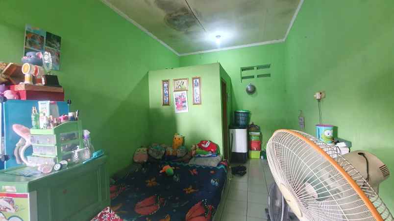 dijual rumah jalan panca warga cipinang