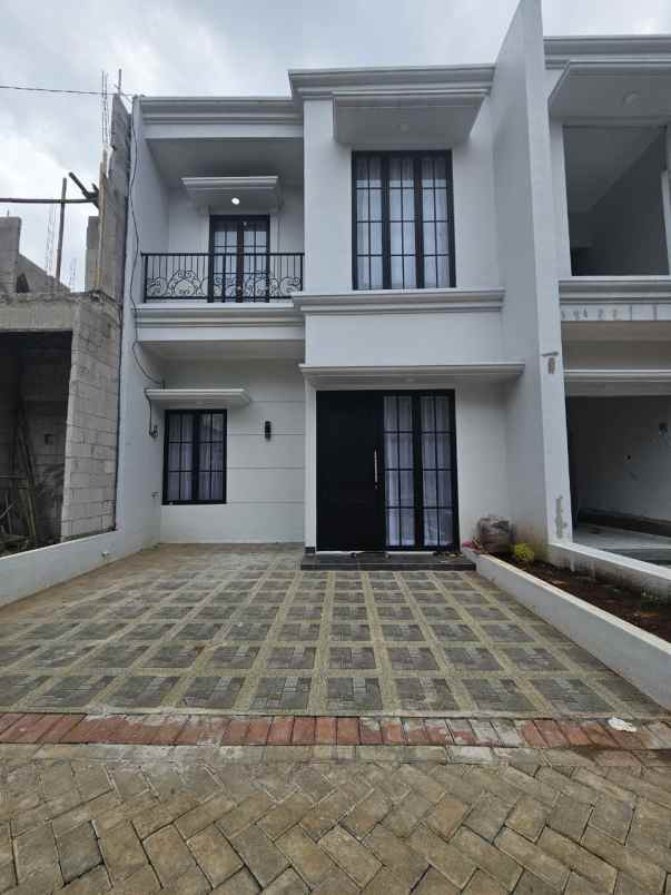 dijual rumah jalan paraji kalibaru