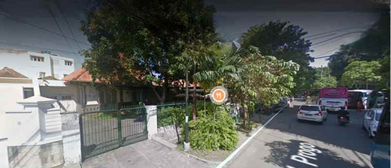 dijual rumah jalan progo