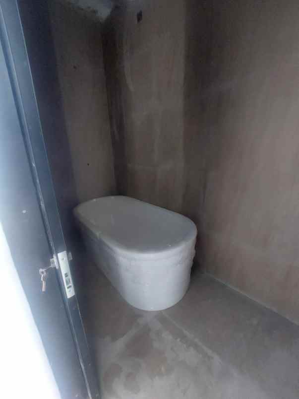 dijual rumah jalan putri tunggal