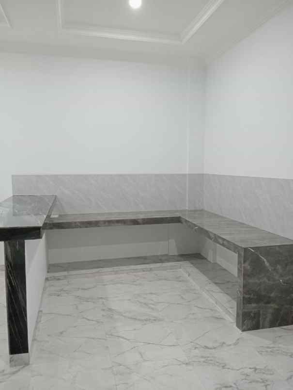 dijual rumah jalan raya ceger pondok aren