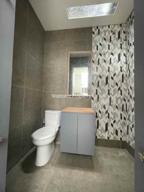 dijual rumah jalan raya cempaka putih