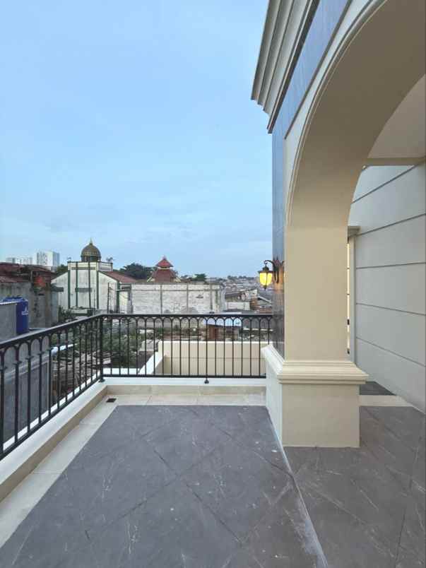 dijual rumah jalan raya kebagusan pasar