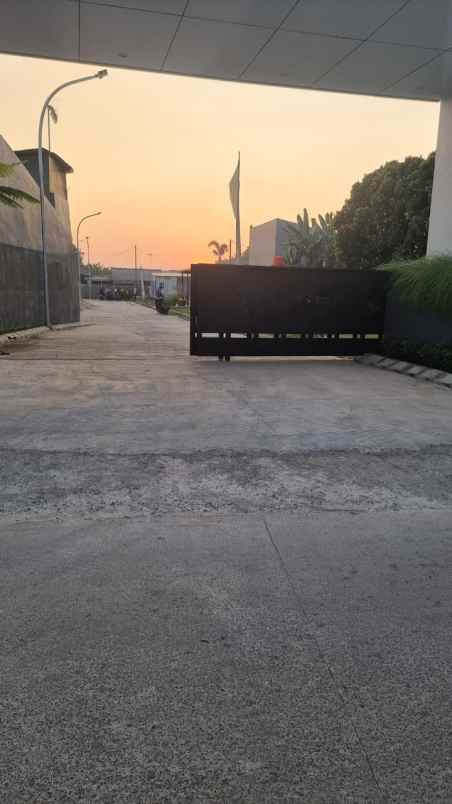 dijual rumah jalan raya mustika sari