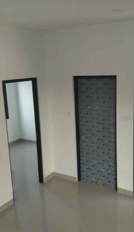 dijual rumah jalan raya mustika sari