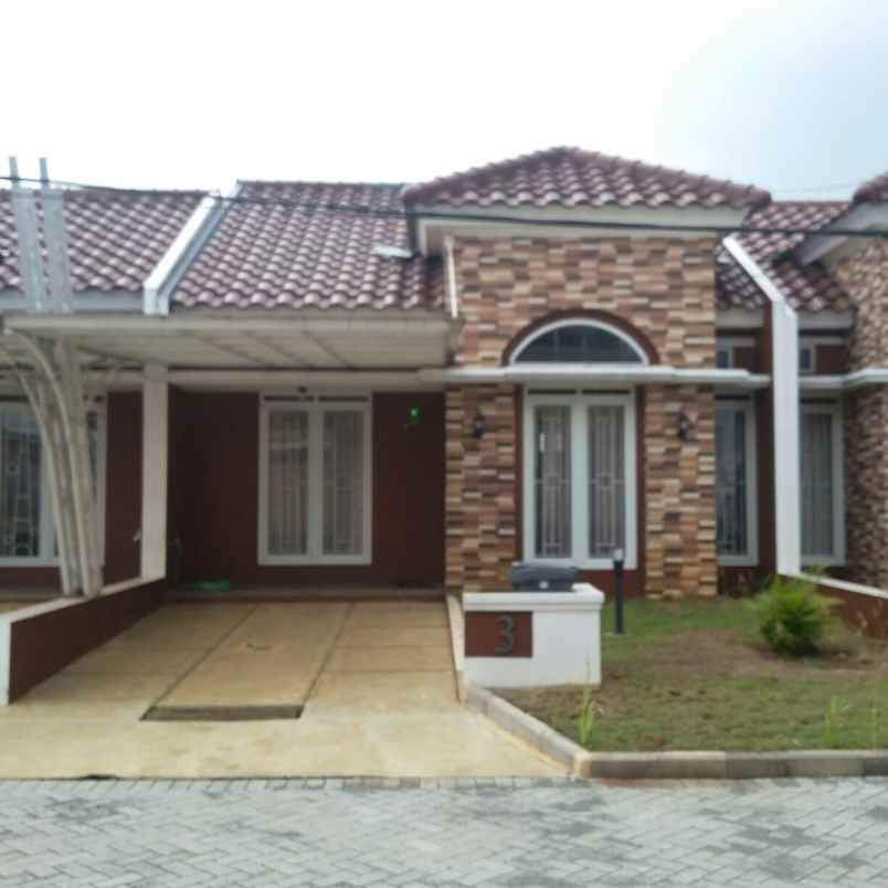dijual rumah jalan raya perocbaan cileunyi